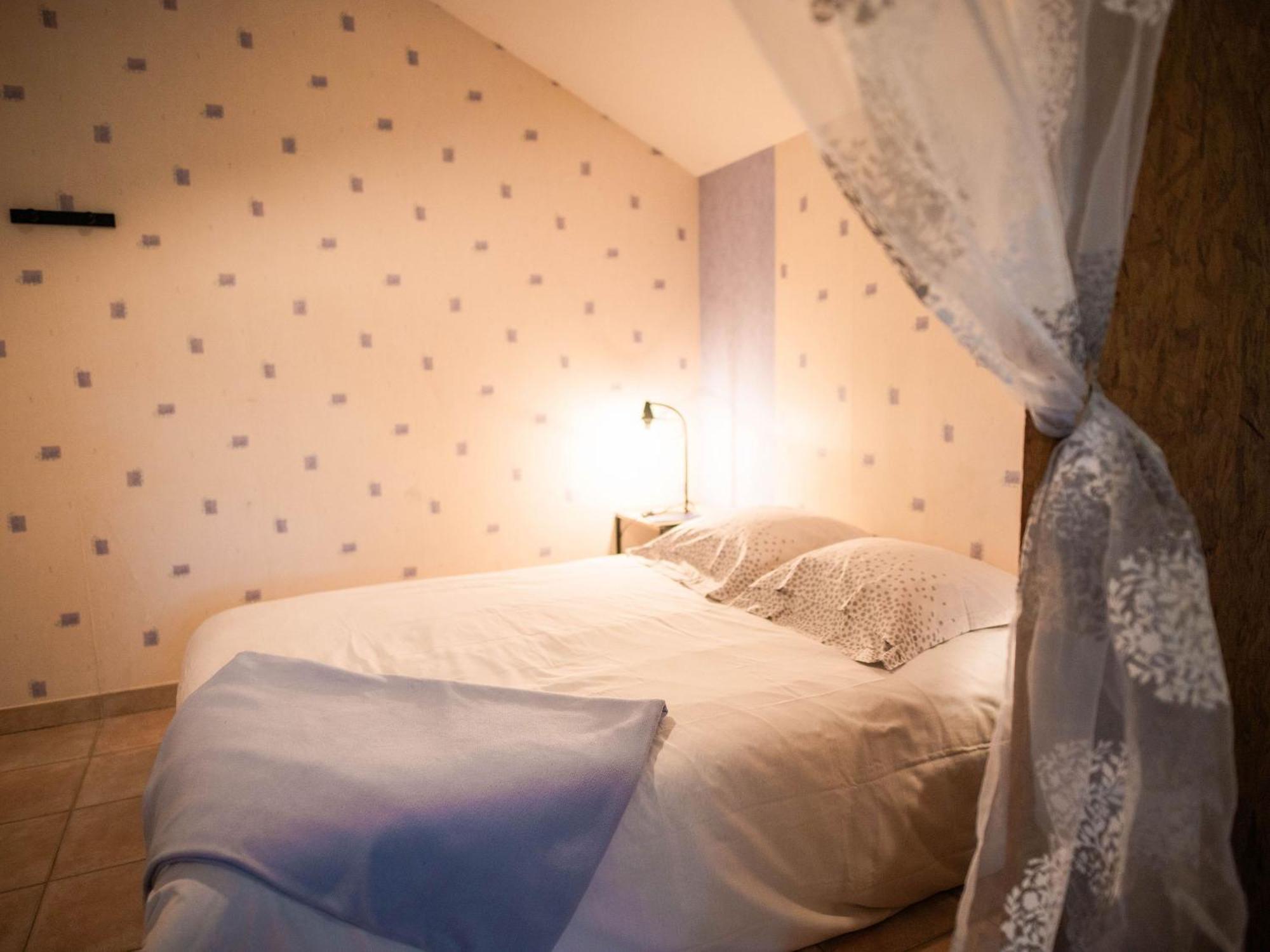 Gite De Charme Renove Avec Cheminee, Terrasse Et Proche Randonnees - Capacite 13 Pers. - Fr-1-410-179 Saint-Léonard-des-Bois Eksteriør bilde